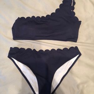 CUPSHE one shoulder bikini